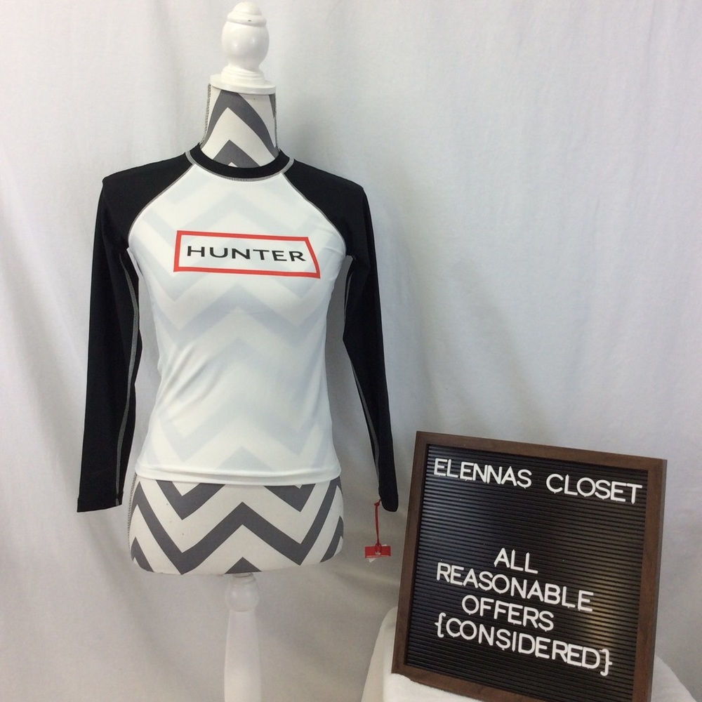 Hunter Rash Guard Size Medium NWT